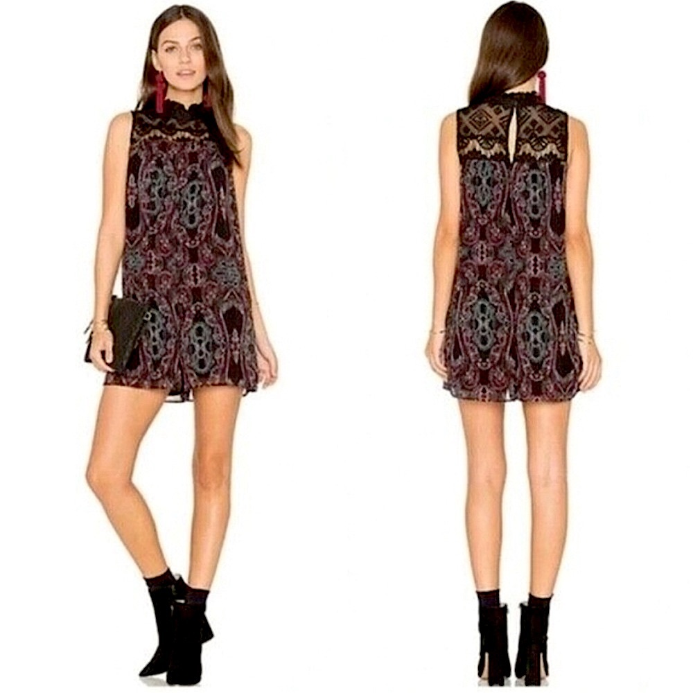 BCBGeneration Women’s Laced Neck Black & Purple Paisley Sleeveless Romper S